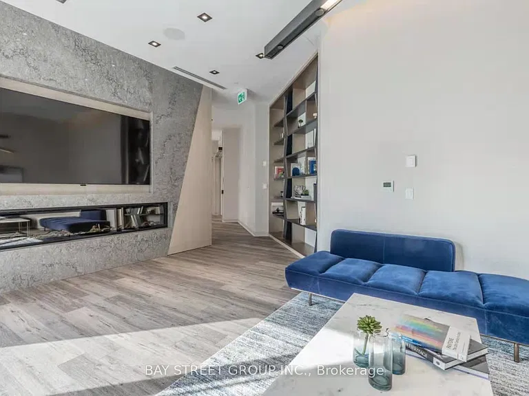 77 Mutual St #801 — Photo 21