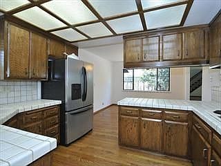 1st image of 1633 Hyacinth Ln