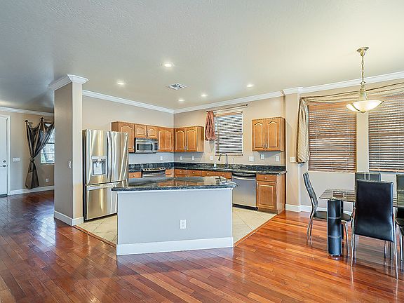 5th image of 1643 E Cielo Grande Ave