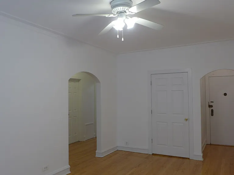 Lamon Courts Apartments — Photo 35