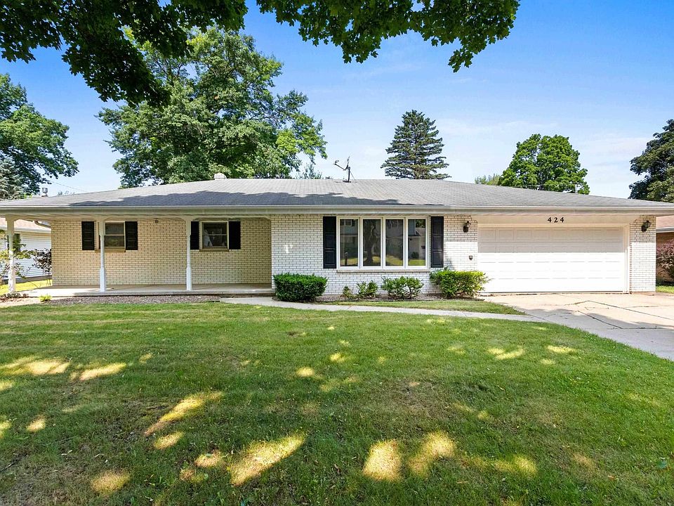 1st image of 424 Carrie Ln