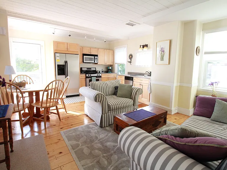 12 Obrion St #3 — Photo 4