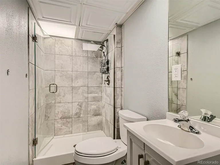 Bath 3 (Basement)