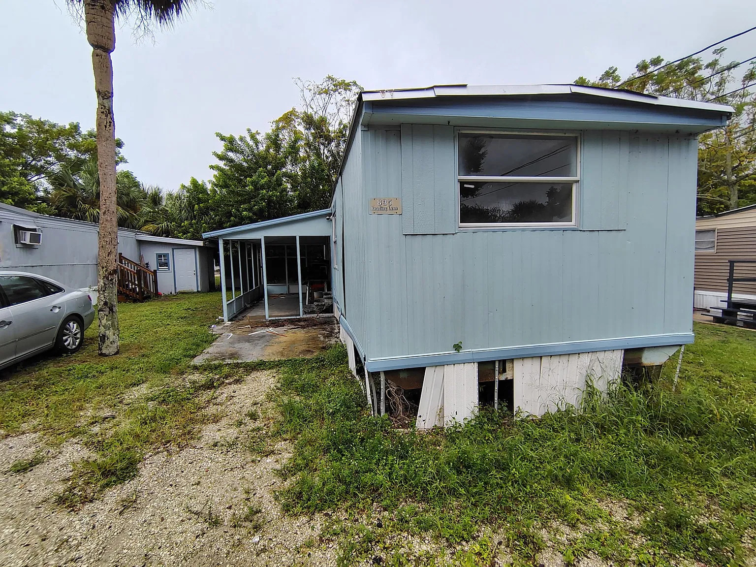 Mobile Home For Sale 2 Bed 2 Bath — Photo 1