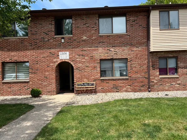 1306 Christopher Cir #1306, Urbana, IL 61801