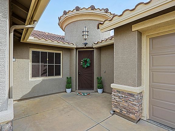 3rd image of 39521 N LAUREL VALLEY Court