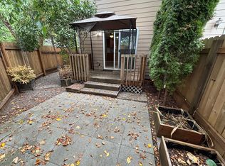 2200 Maplewood Dr S, Salem, OR