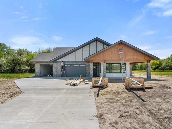 588 Swan Drift Ct, Sheridan, WY 82801