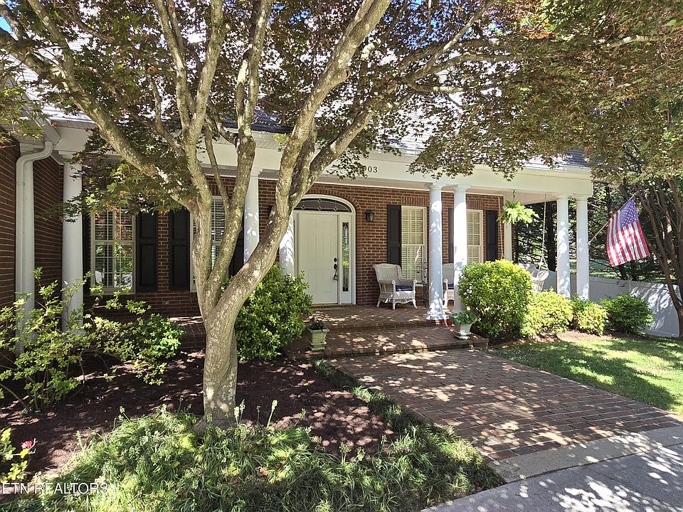 1st image of 903 Frontier Cir