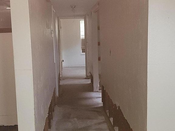 4th image of 456 S Caroline St