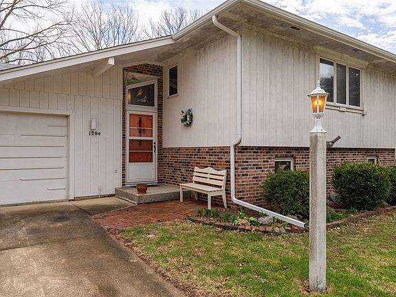 2nd image of 1204 Timber Ridge Ct