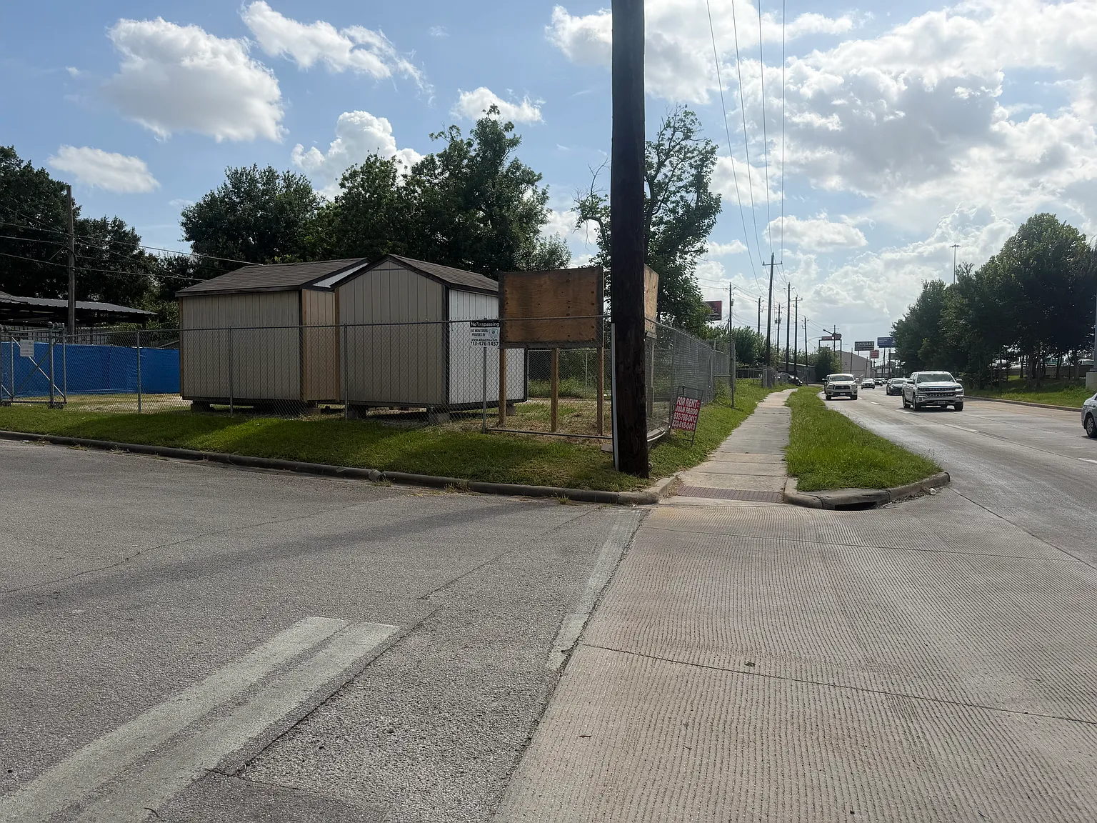 Studio, 3500 sqft, $1,200 — Photo 4