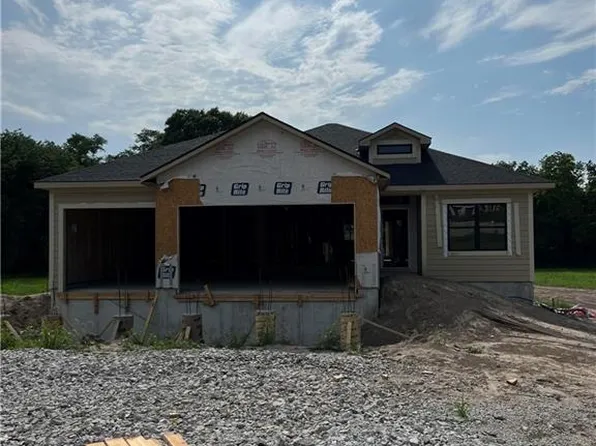 15108 Tillman Rd, Smithville, MO 64089