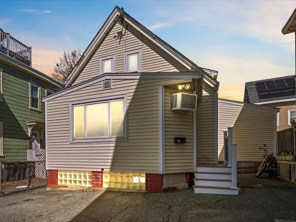 43 6th Ave, Haverhill, MA 01830