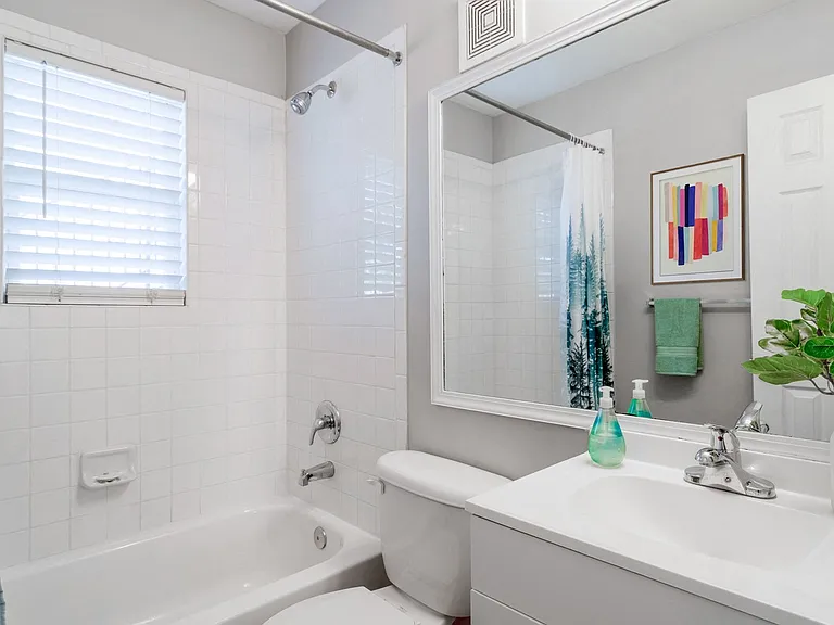 Westwood Glen — Photo 10