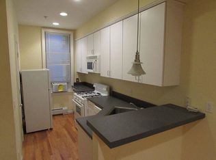 358 3rd St APT 3R, Hoboken, NJ 07030