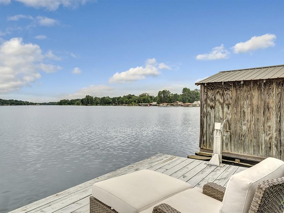1st image of 2635 Lakeshore Dr