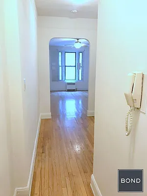 Rented by Bond New York | media 37