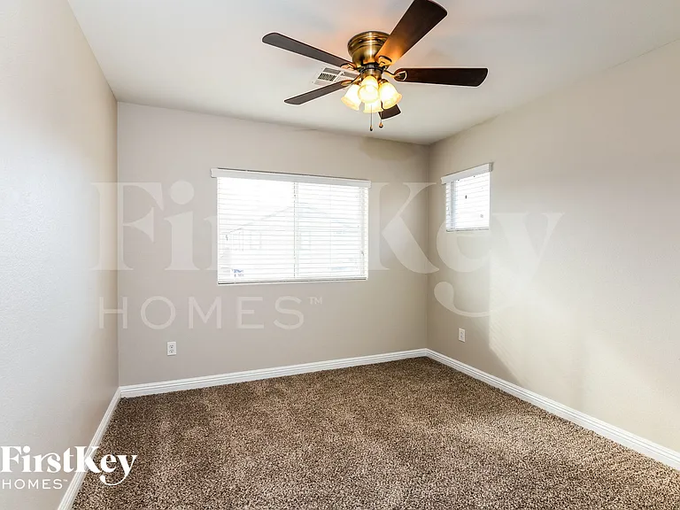 6422 Fulton Meadows Ave — Photo 11