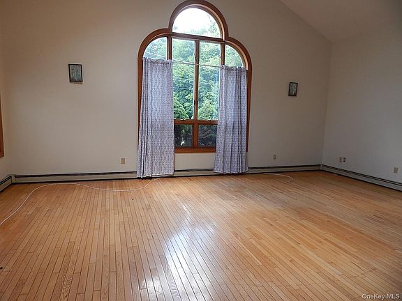 5th image of 16 Kenton Road