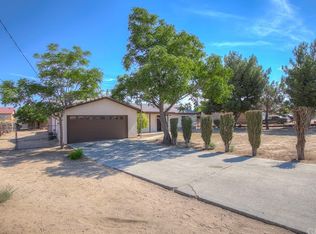 17876 Sycamore St, Hesperia, CA 92345