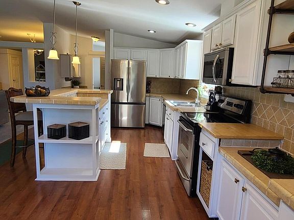 4th image of 6710 Jake Rd