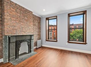 99 15th St #2R, Brooklyn, NY 11215