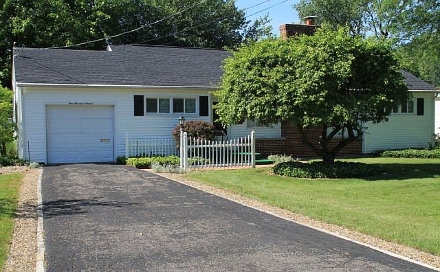 1st image of 116 Glenwood Dr