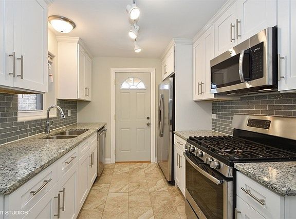 3rd image of 8240 S Paulina St