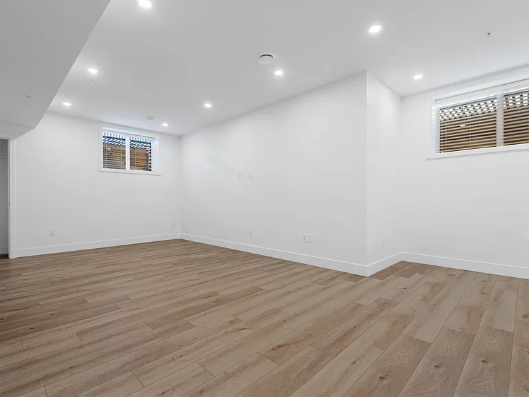 46211 Promontory Rd — Photo 35