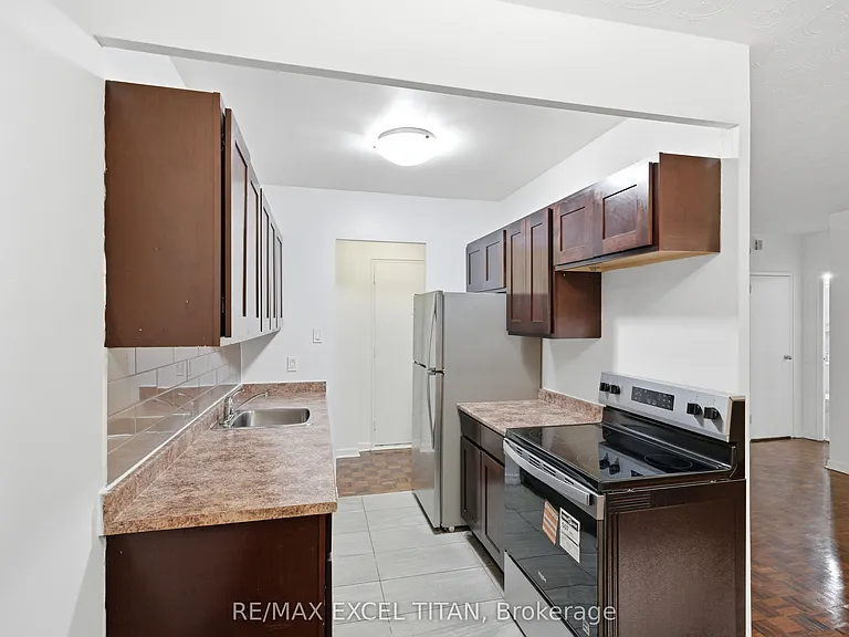 2895 Bathurst St #108 — Photo 14