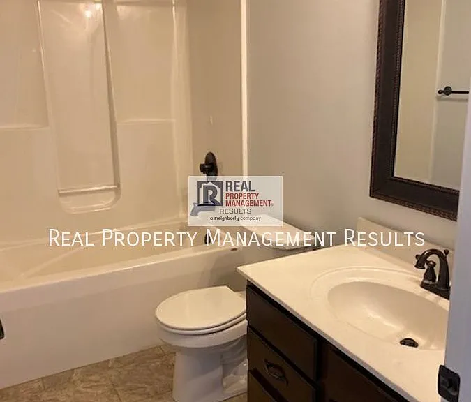 9399 Millicent Ct — Photo 29