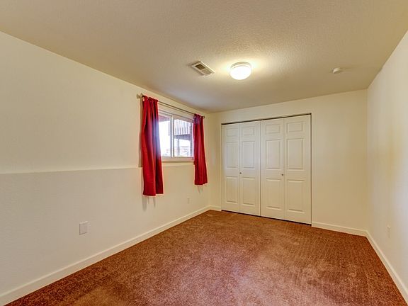 3rd image of 771 W Cleveland Cir