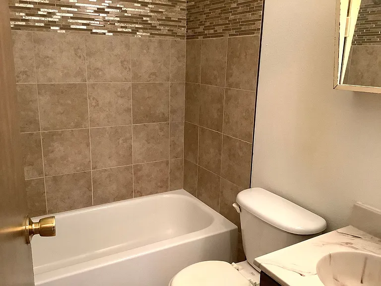 1612 Prairie Ave — Photo 7