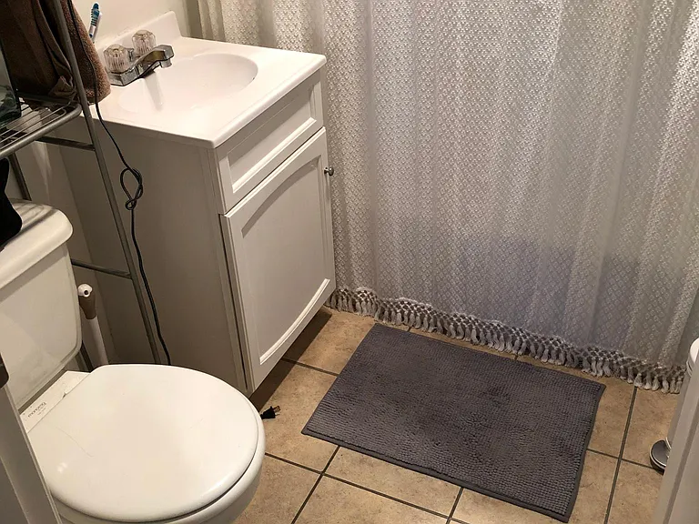 448 W Saint Charles Rd #3 — Photo 17
