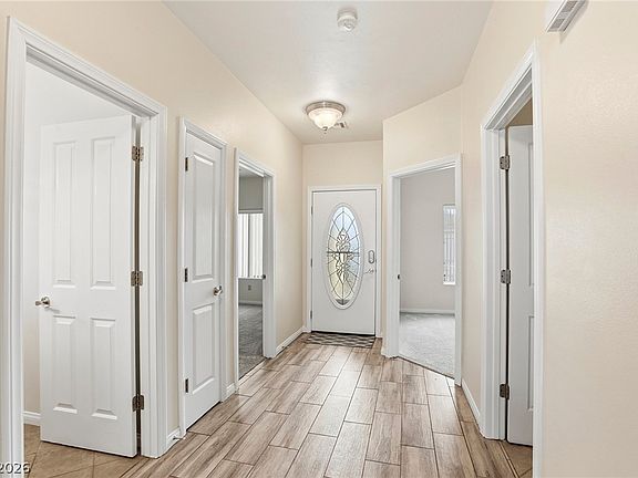 3rd image of 257 Vineyard Ln