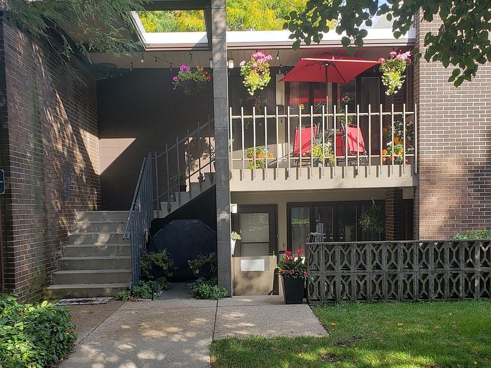 2nd image of 815 S Despelder St APT 7