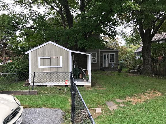 5th image of 10406 Fawcett St