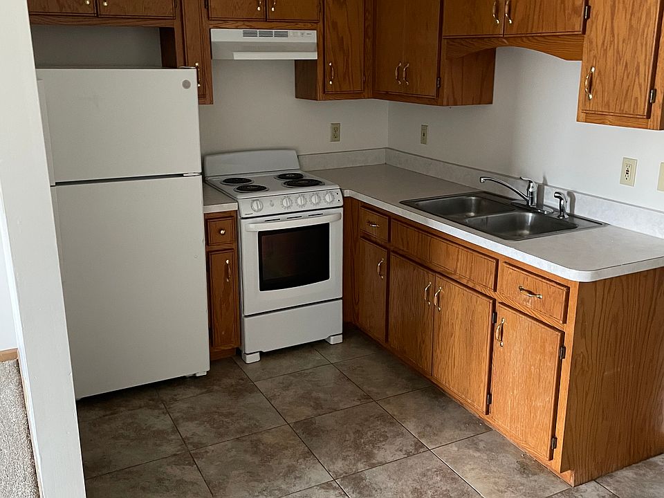 1st image of 807 Covey Ln APT 1