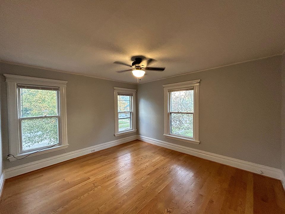 1st image of 525 Axtell St APT 3
