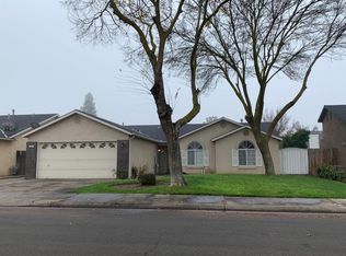 5361 W Robinson Ave, Fresno, CA