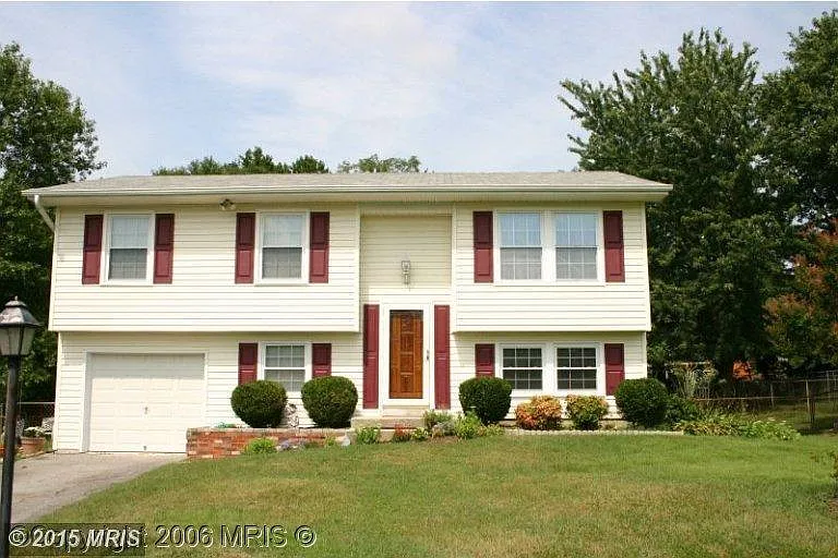 2669 Dakota St photo 1