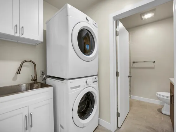 20335 Gresham St, Winnetka, CA 91306