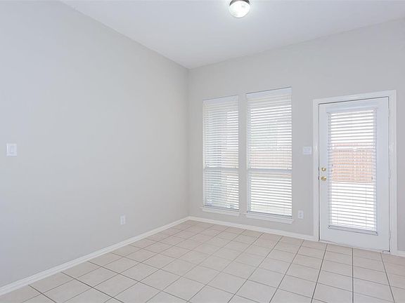 5th image of 1412 Scottsman Dr