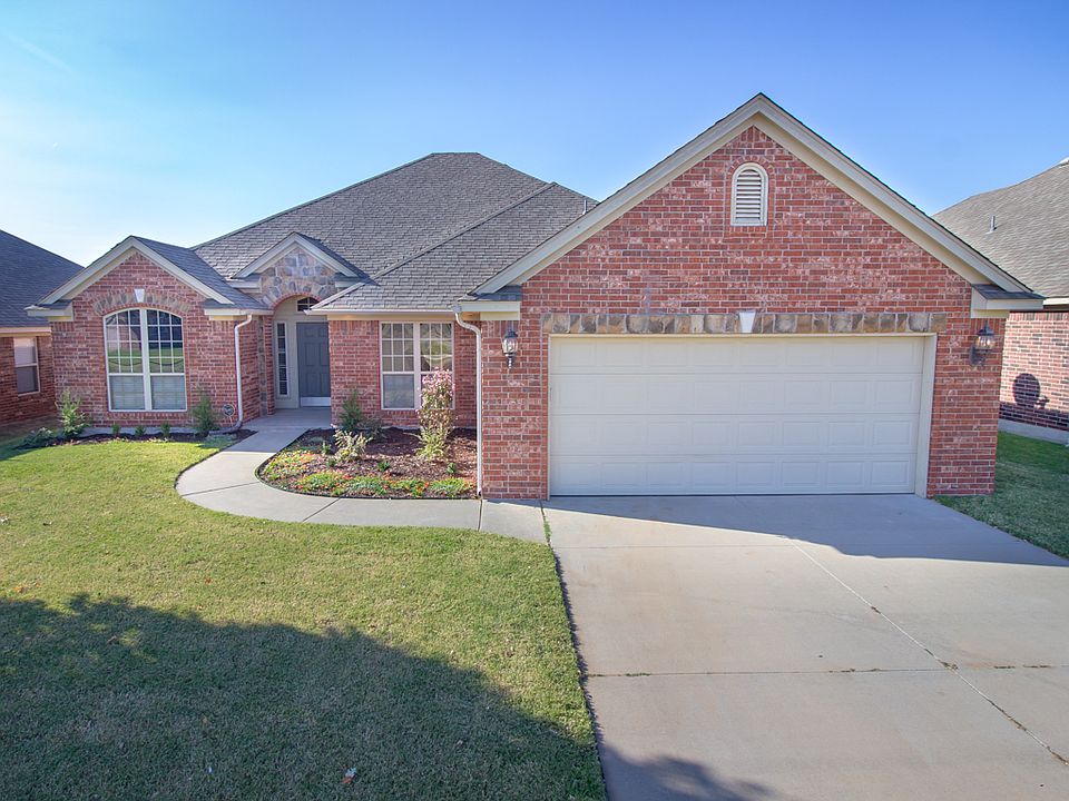 1st image of 15913 Stoneview Dr