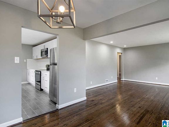 4th image of 1013 Broadmoor Dr