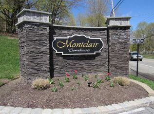 37 Alpine Dr, Wappingers Falls, NY 12590