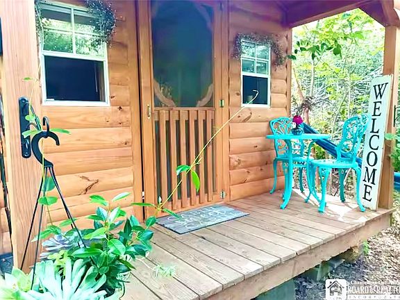 5th image of 2996 Bard Rd