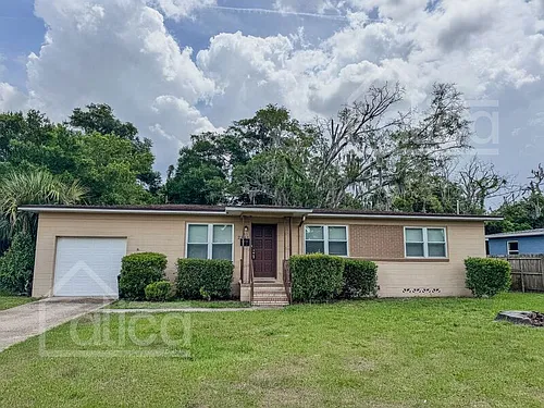 2845 Holly Point Dr Photo 1