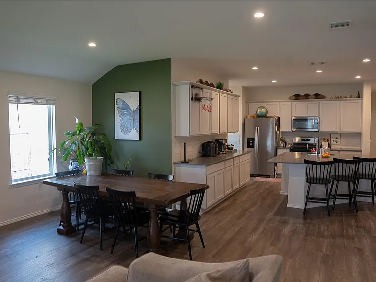 1008 Llano Trl — Photo 6